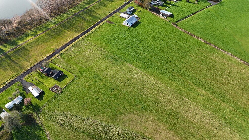 More Photos Of 151 Barlow Point Rd, Longview Land For Lease
