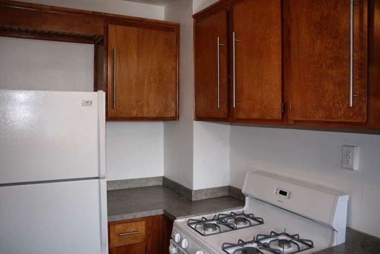 More Photos Of 811 16th St, Des Moines Apartments For Sale