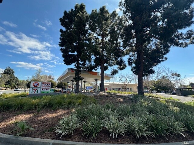 More Photos Of 39925 Mission Blvd, Fremont Service Station For Sale