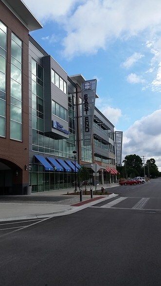 More Photos Of 715 E Main St, Midland Office For Sale