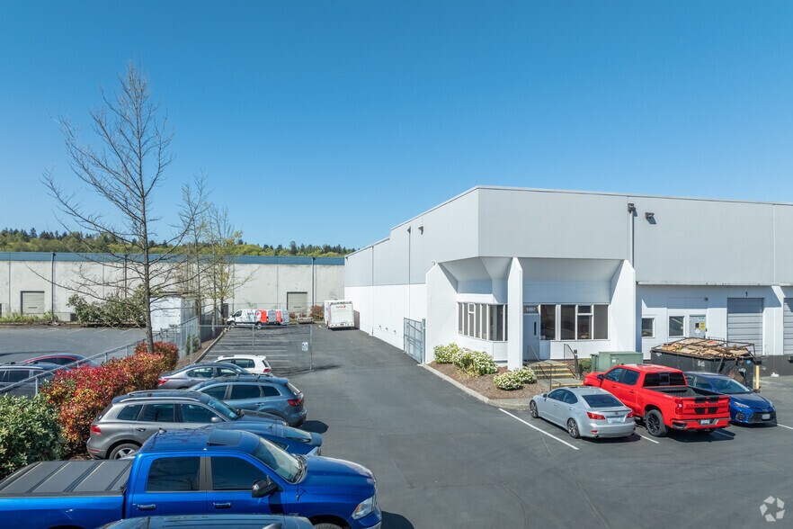 More Photos Of 1085-1097 Andover Park E, Tukwila Warehouse For Lease