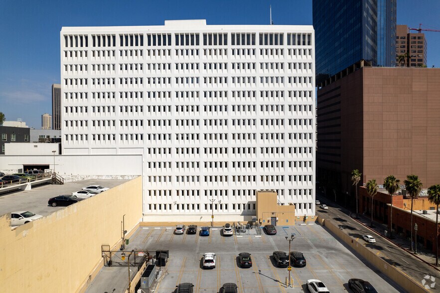 More Photos Of 1127 Wilshire Blvd, Los Angeles Medical For Lease