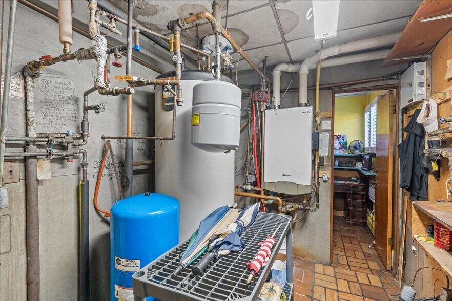 More Photos Of 1424 Main St, Sylvan Beach Restaurant For Sale