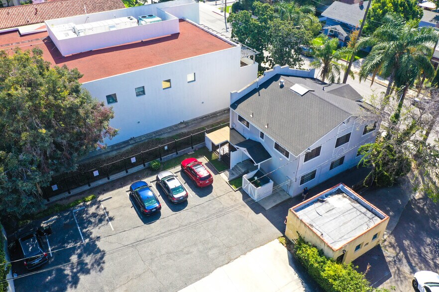 More Photos Of 207 W 20th St, Santa Ana Office For Sale