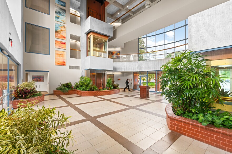 More Photos Of 1225 E Weisgarber Rd, Knoxville Office For Lease