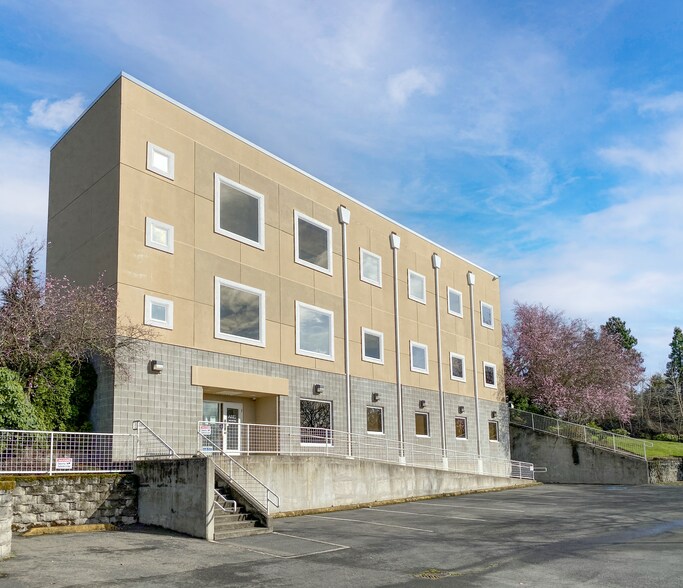 More Photos Of 2914 S Alder St, Tacoma Medical For Sale