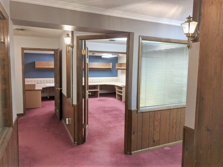 More Photos Of 1025 W Fillmore St, Colorado Springs Office For Lease