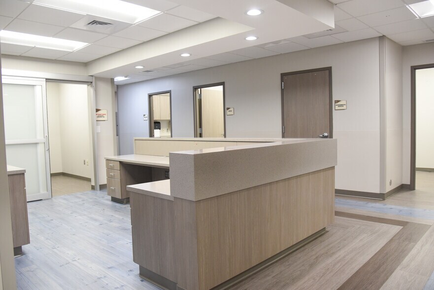 More Photos Of 1635 Highway 31, Hartselle Medical For Lease