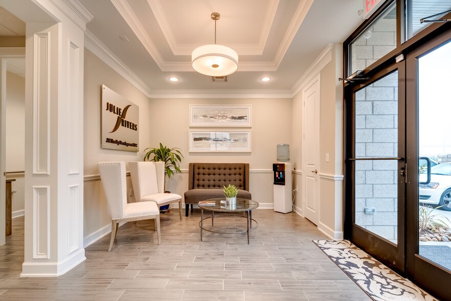 Primary Photo Of 202 Industrial Blvd, Sugar Land Office For Lease