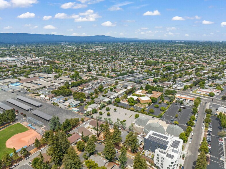 More Photos Of 5653 Via Monte Dr, San Jose Apartments For Sale