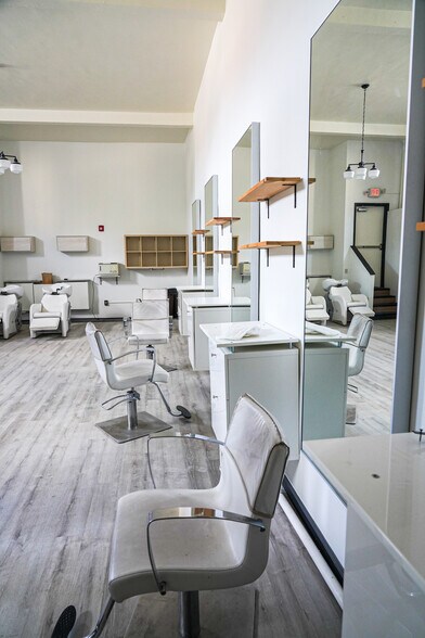 More Photos Of 146-150 E Main St, Carnegie Office For Lease