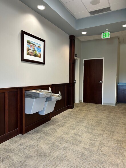 More Photos Of 463 Tremont St W, Port Orchard Medical For Lease