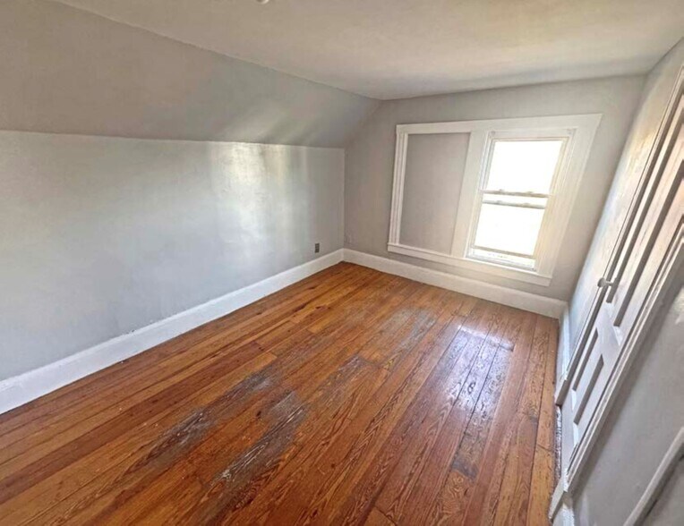 More Photos Of , Hartford Multifamily For Sale