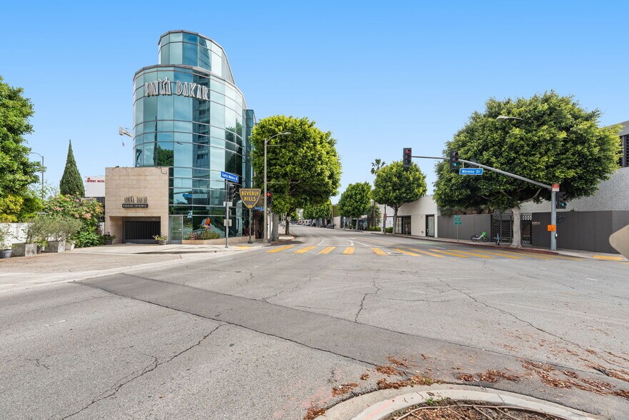 More Photos Of 9952 Santa Monica Blvd, Beverly Hills Office For Lease