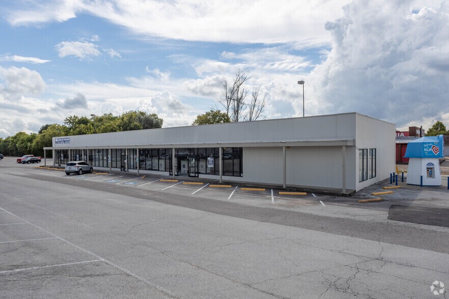 More Photos Of 6870 Spencer Hwy, Pasadena Unknown For Lease