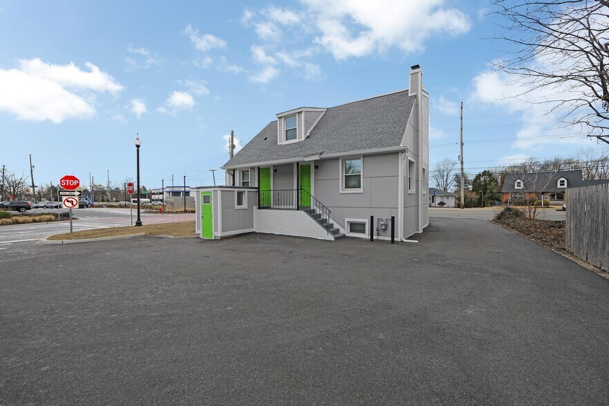 More Photos Of 1805 Springdale Rd, Cherry Hill Coworking Space