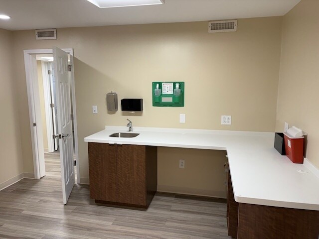 More Photos Of 1558 Watson Blvd, Warner Robins Medical For Lease
