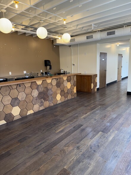 More Photos Of 1600 Princess Anne St, Fredericksburg Restaurant For Sale