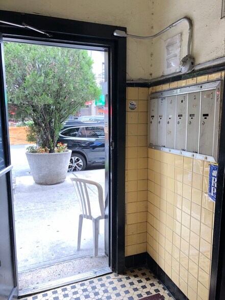 More Photos Of 2373 Arthur Ave, Bronx Apartments For Sale