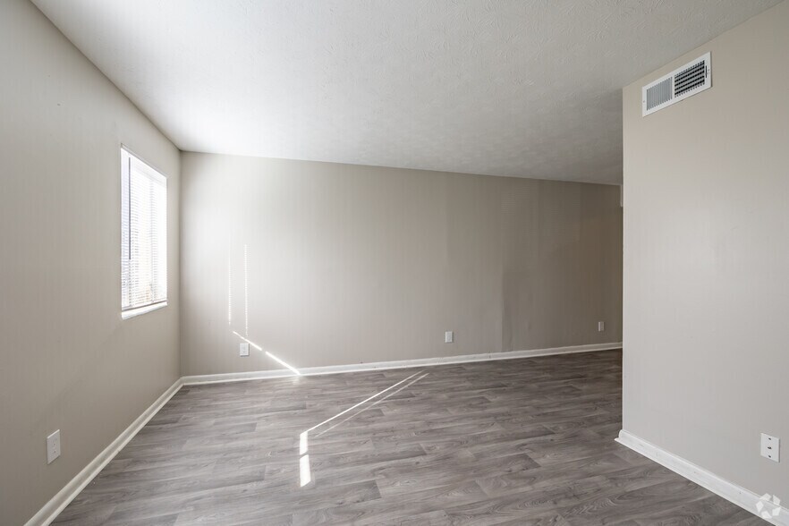 More Photos Of 4015 Covington Hwy, Decatur Apartments For Sale