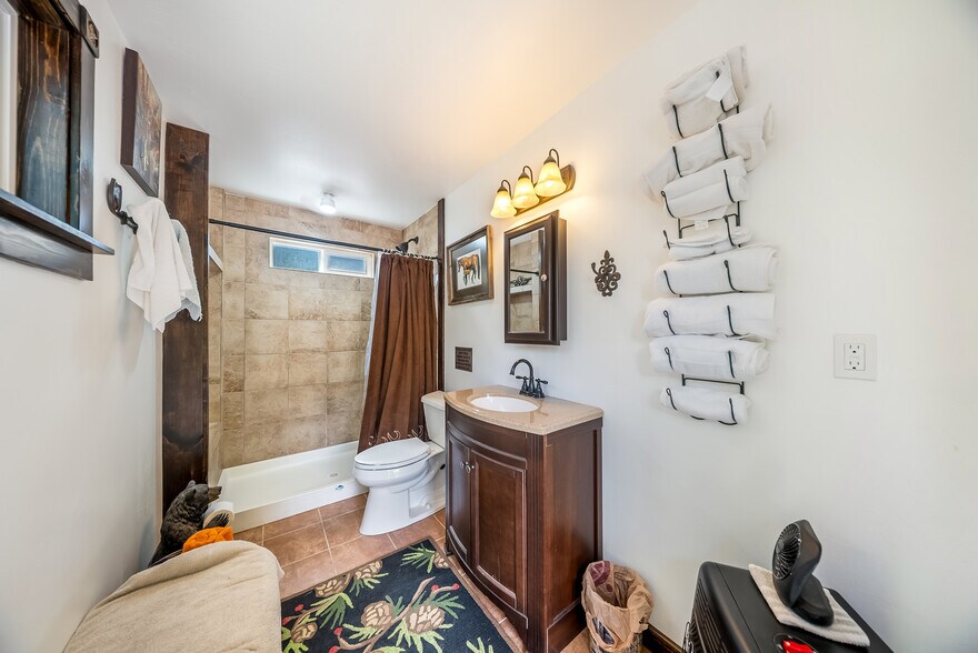 More Photos Of 12123 Co 313 rd, New Castle Specialty For Sale