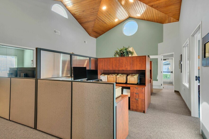 More Photos Of 1321 W Randol Mill Rd, Arlington Medical For Lease