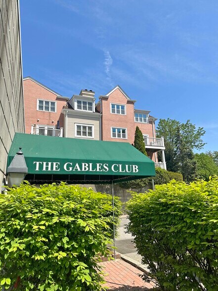 More Photos Of 53 Forest Ave, Old Greenwich Office For Lease