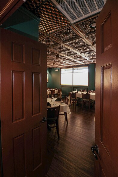 More Photos Of 91 Millard Farmer Ind Blvd, Newnan Restaurant For Sale