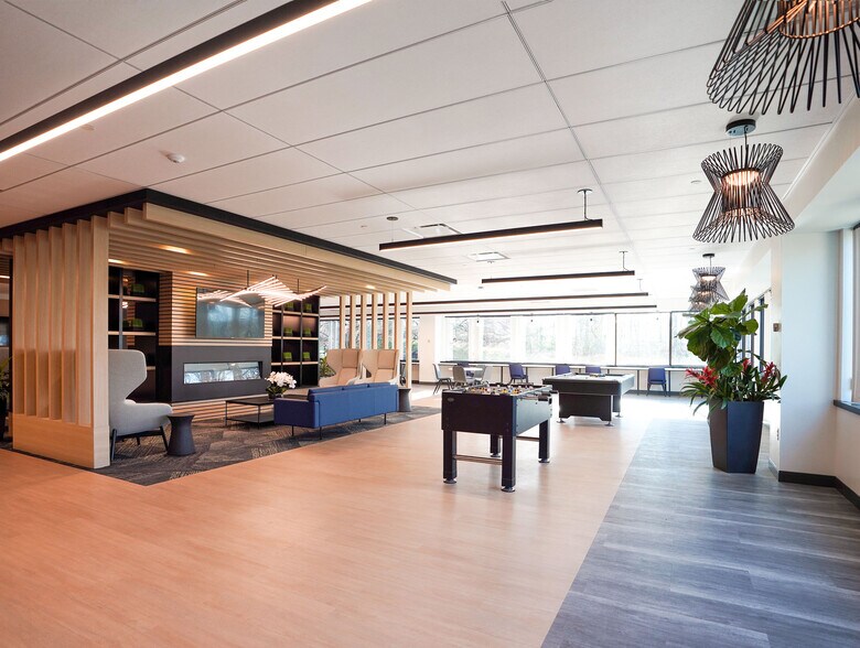 More Photos Of 35 Village Rd, Middleton Office For Lease