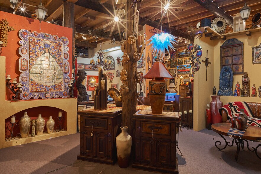 More Photos Of 1670 W Highway 89A, Sedona Storefront Retail Office For Sale