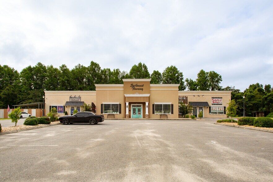 More Photos Of 3005 US Highway 84, Blackshear Storefront For Lease