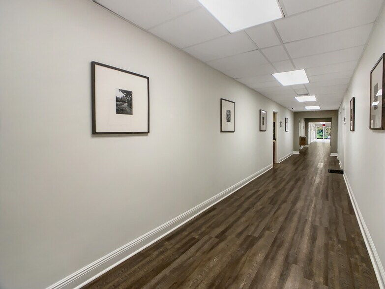 More Photos Of 574 Azalea Rd, Mobile Unknown For Lease