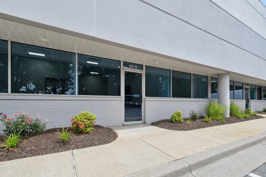 More Photos Of 810 Oregon Ave, Linthicum Unknown For Lease