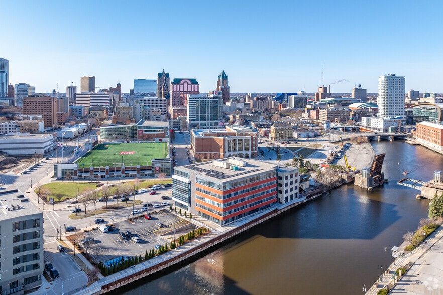 More Photos Of 1433 N Water St, Milwaukee Coworking Space