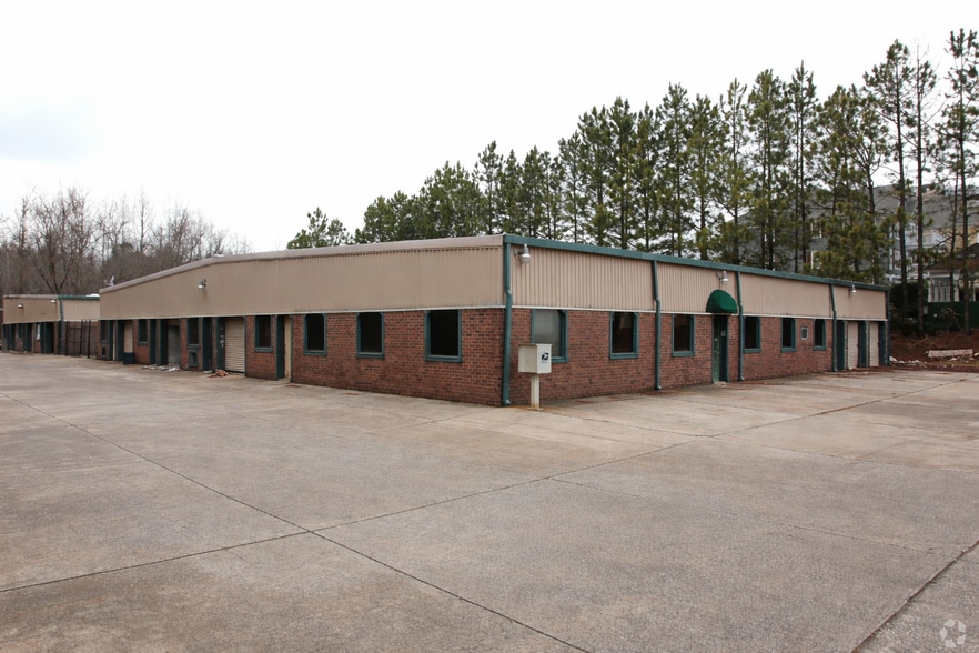 Primary Photo Of 999 Crestmark Blvd, Lithia Springs Light Distribution For Sale