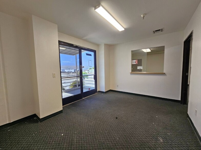 More Photos Of 13725-13731 Proctor Ave, City of Industry Warehouse For Lease