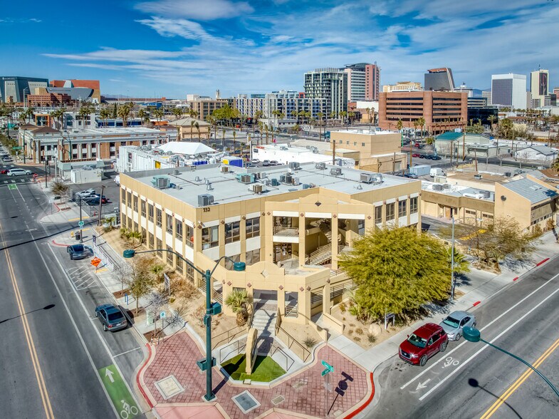 More Photos Of 732 S 6th St, Las Vegas Loft Creative Space For Lease