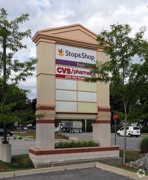 More Photos Of 1479 Newman Ave, Seekonk General Retail For Sale