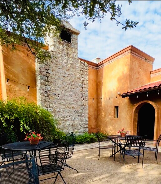 More Photos Of 1170 Rancho Robles Rd, Oracle Hotel For Sale
