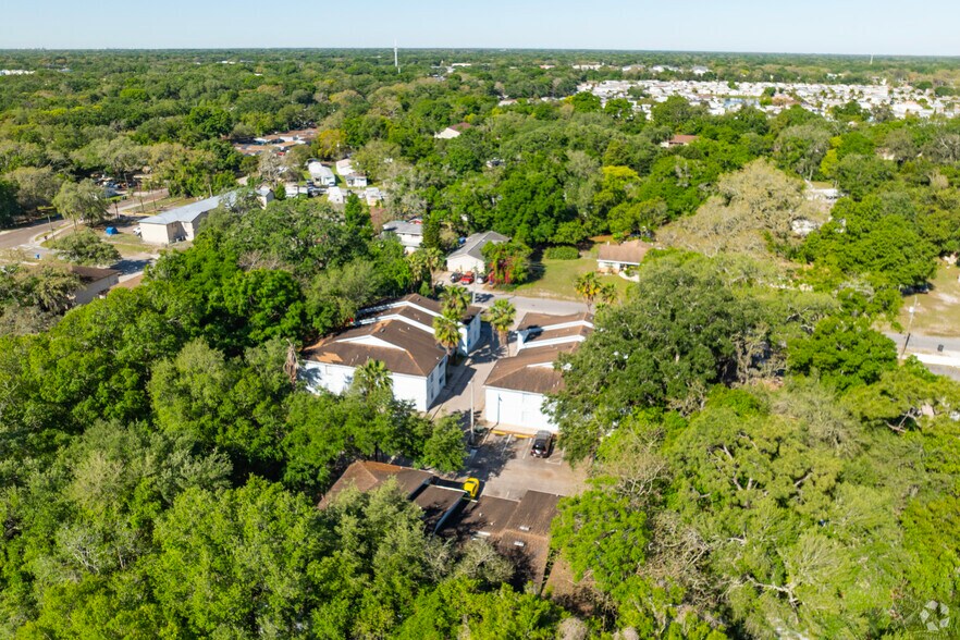 More Photos Of 14309 N 18th St Ave, Tampa Apartments For Sale