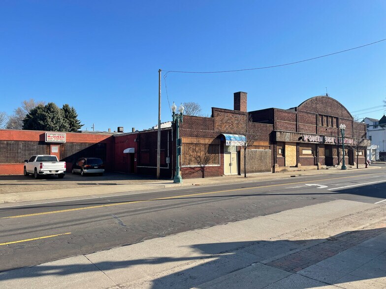 More Photos Of 1015 12th NE st, Canton Industrial For Sale