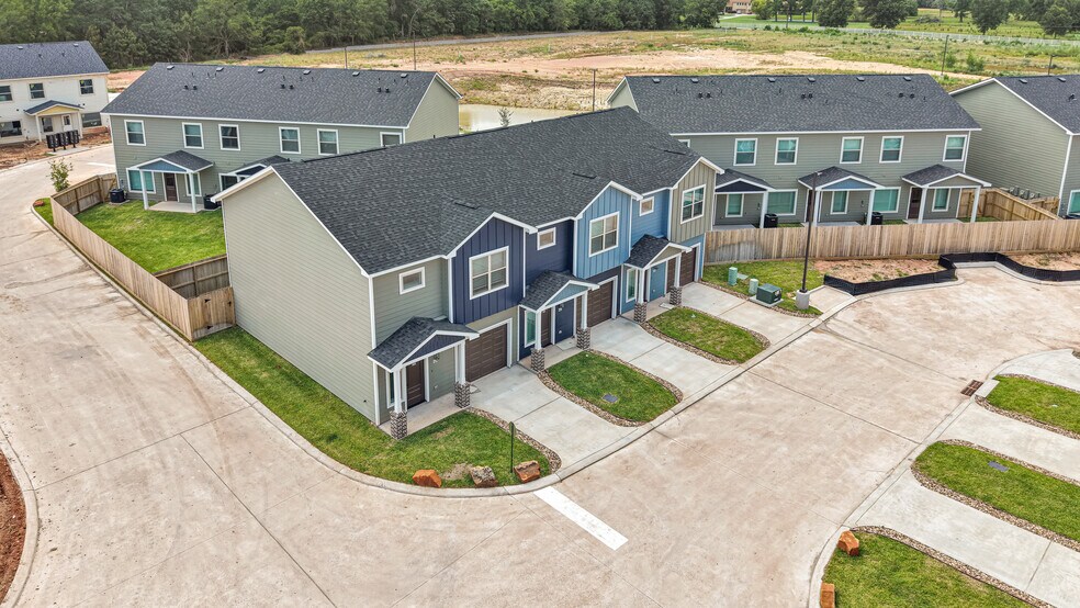 More Photos Of , Willis Multifamily For Sale