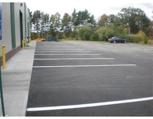 More Photos Of 147 Revolutionary Dr, East Taunton Warehouse For Lease