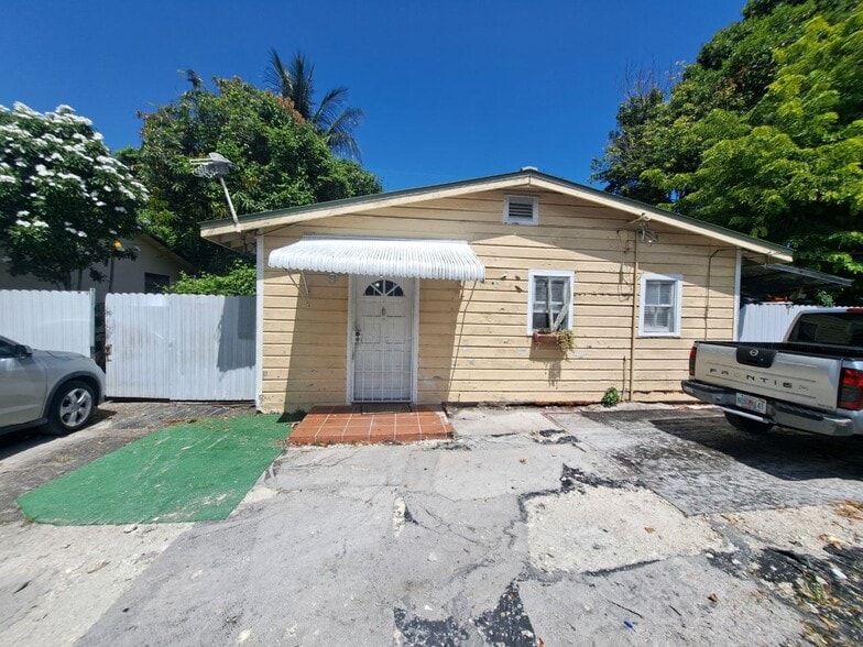 More Photos Of 2835 SW 37th Ct, Miami Apartments For Sale