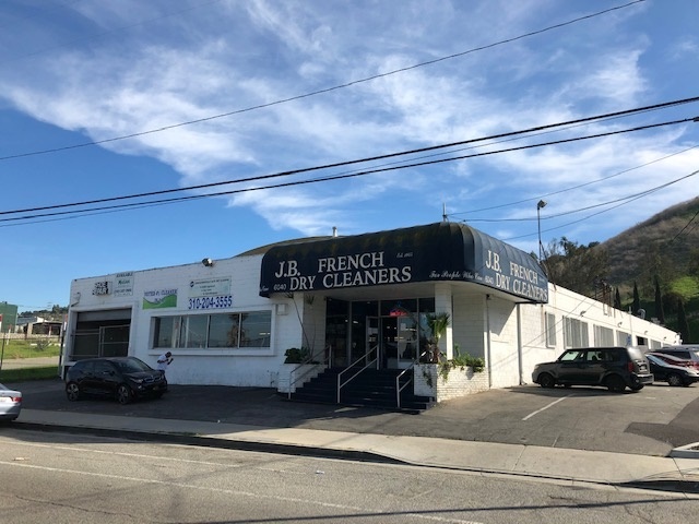 Primary Photo Of 6040 W Jefferson Blvd, Los Angeles Showroom For Sale