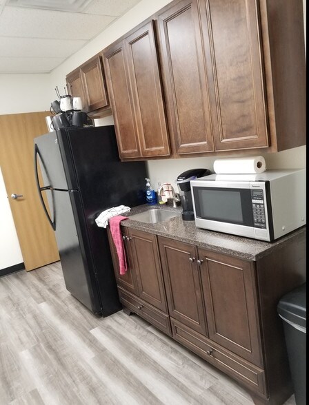 More Photos Of 11027 S Pikes Peak Dr, Parker Office For Lease