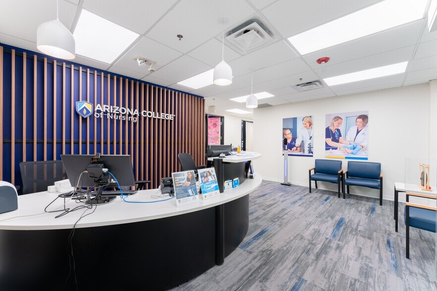 More Photos Of 26400 Lahser Rd, Southfield Office For Sale