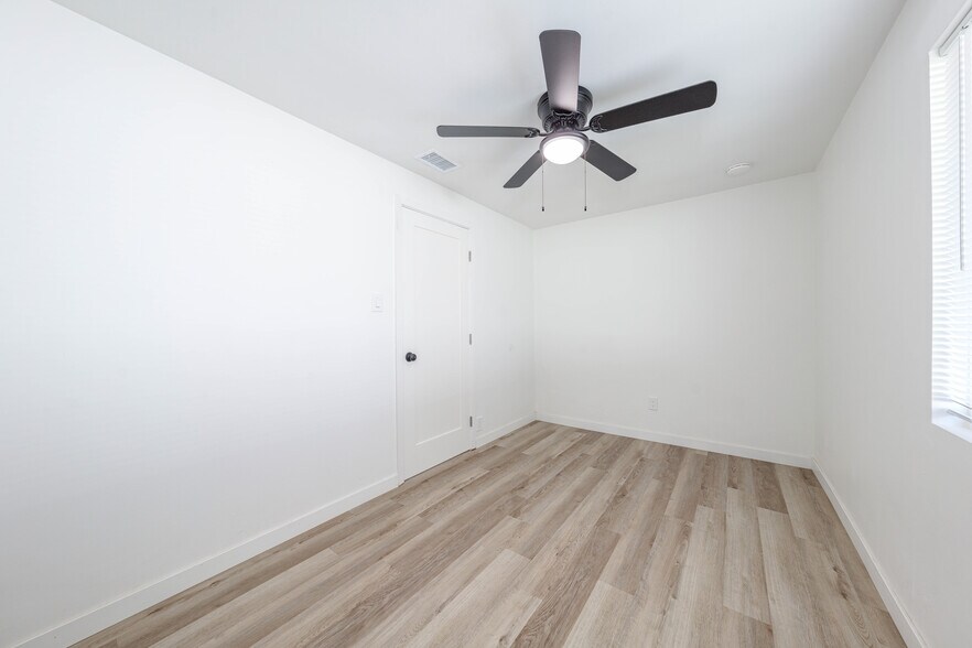 More Photos Of 4301 W Lilac Ave, Santa Ana Multifamily For Sale