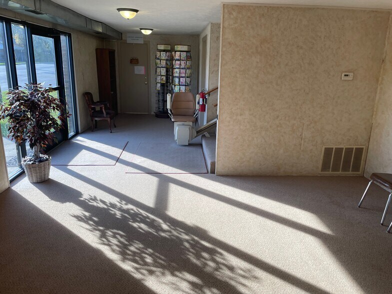 More Photos Of 2512 S Dye Rd, Flint Specialty For Sale