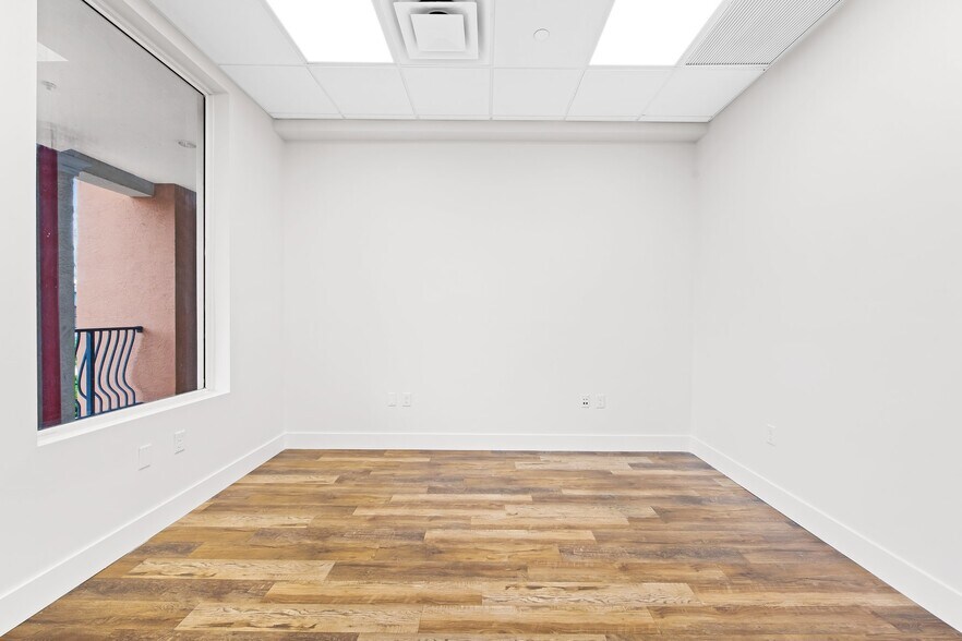 More Photos Of 2465 Mercer Ave, West Palm Beach Office For Sale